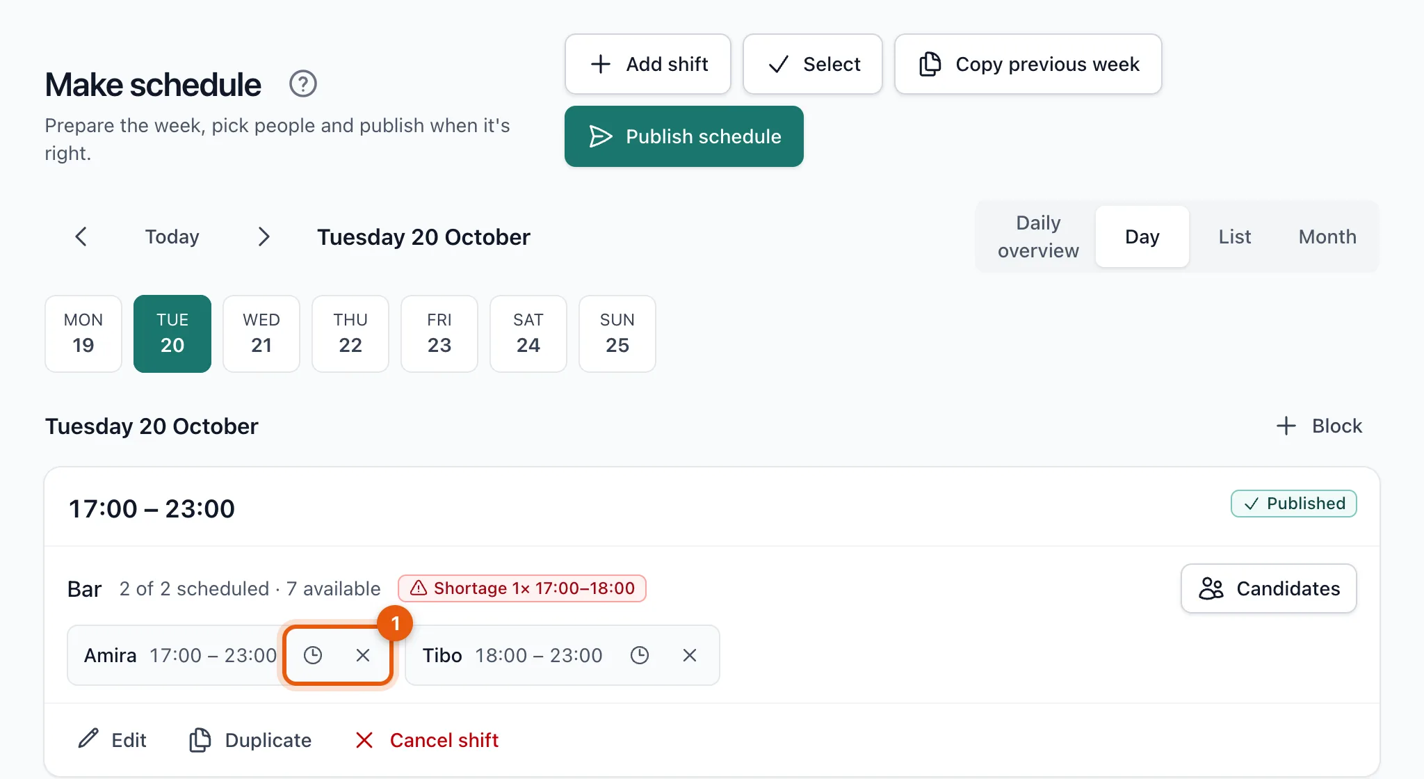 A time block with two scheduled people, each with buttons to change the hours and to remove them